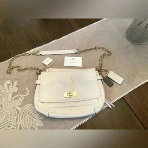 New w/tags Vintage Coach Chelsea White Leather Chain Convertible Crossbody Purse